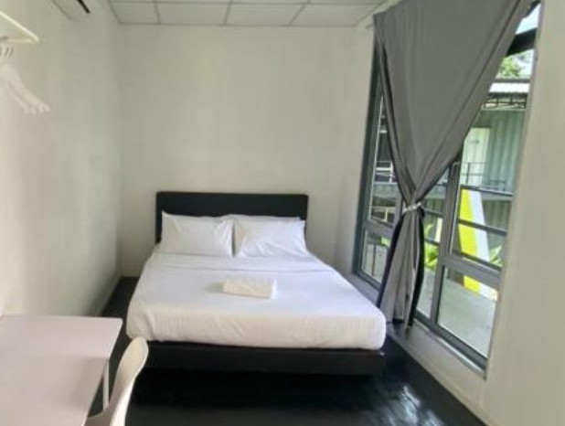 1108 Carebin Slim River