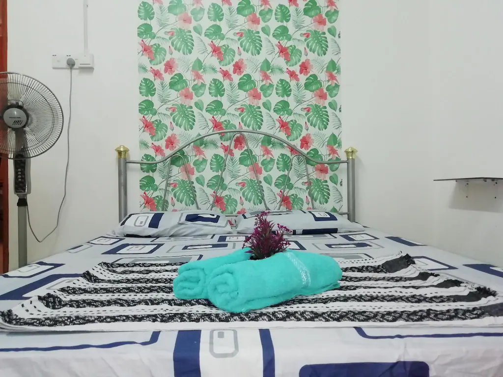 BAE HOMESTAY GURUN, GUAR CHEMPEDAK