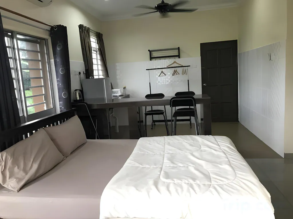 GLG KLIA Transit House