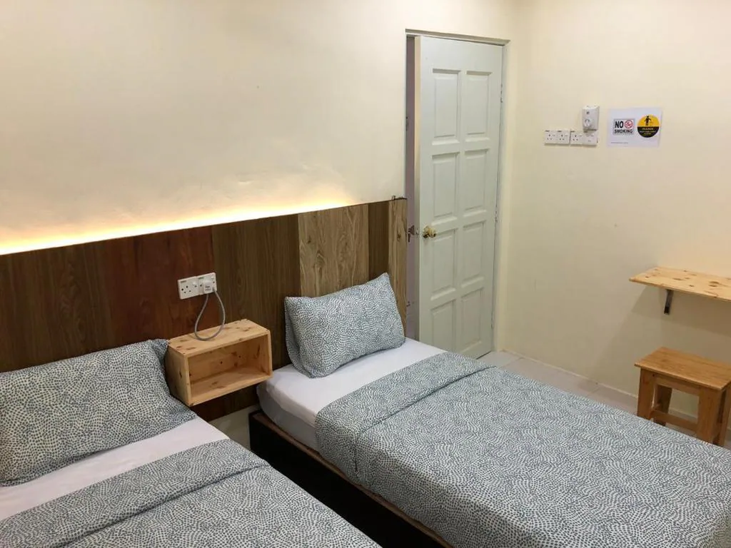 Happy Guest House (Kuala Krai)