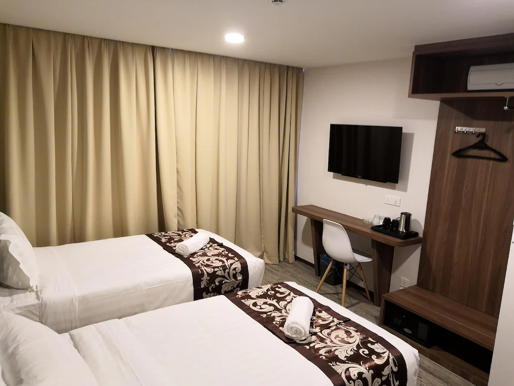 Hotel LoLex Kuchai Lama