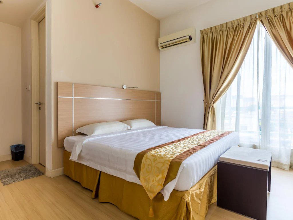 One-Stop Residence & Hotel