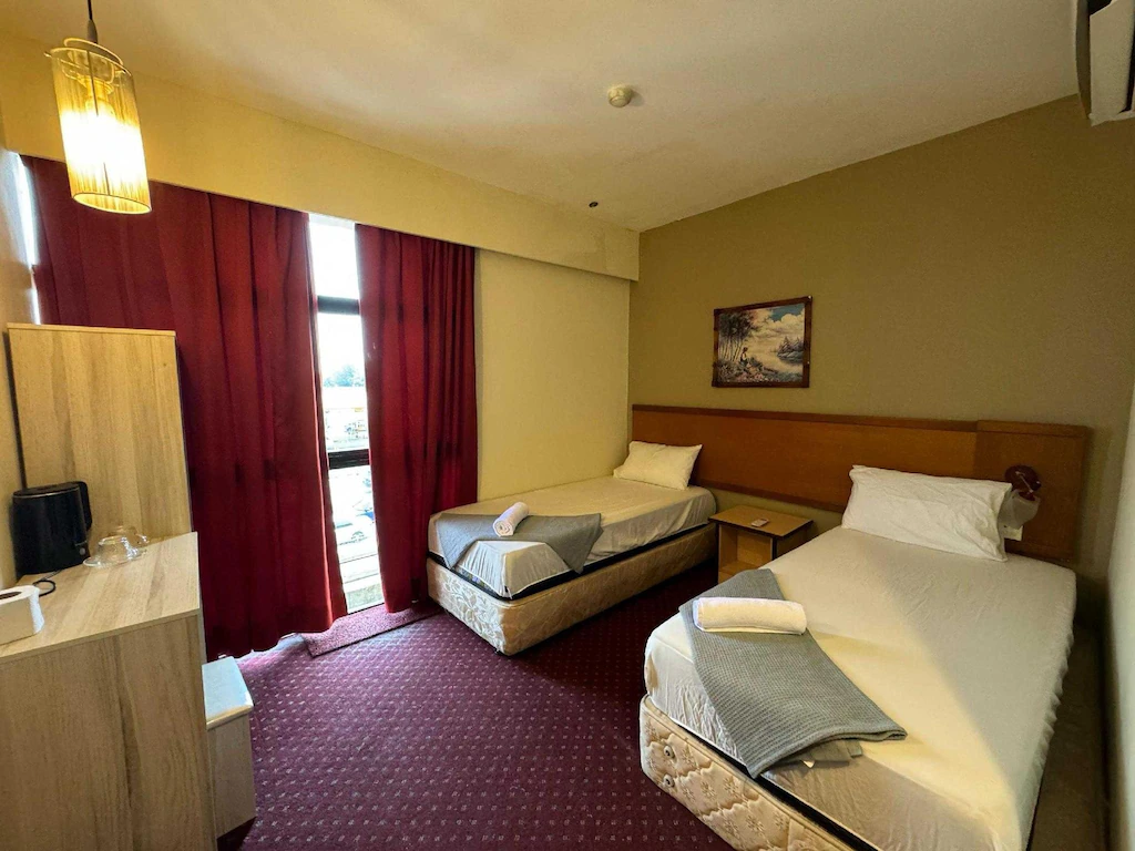 OYO 91158 Cozy Fox Hotel