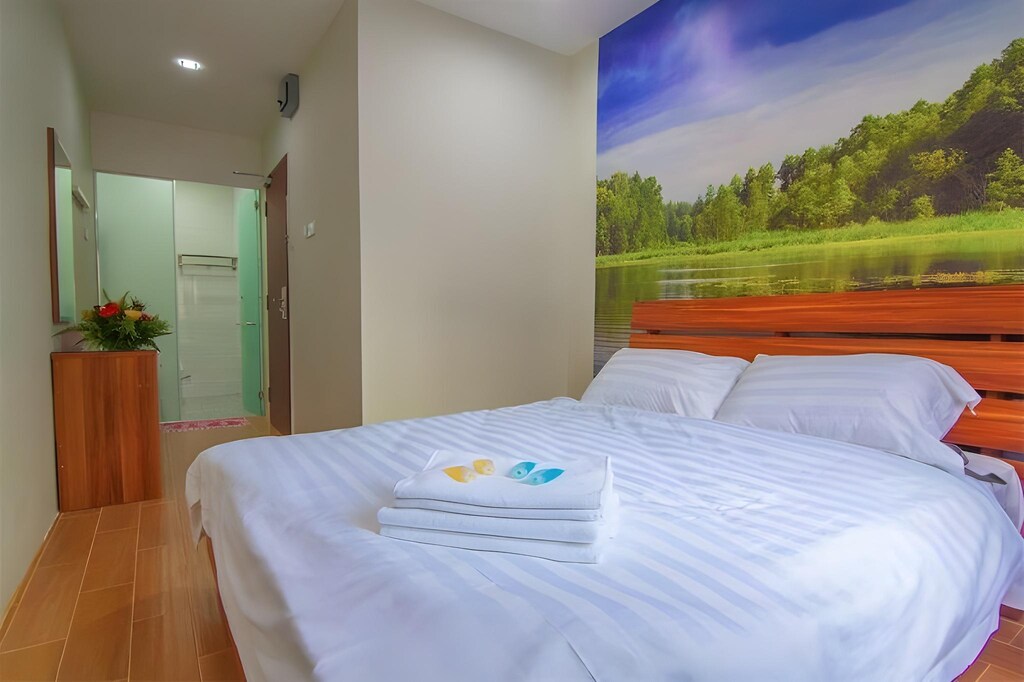 Rain Forest Hotel