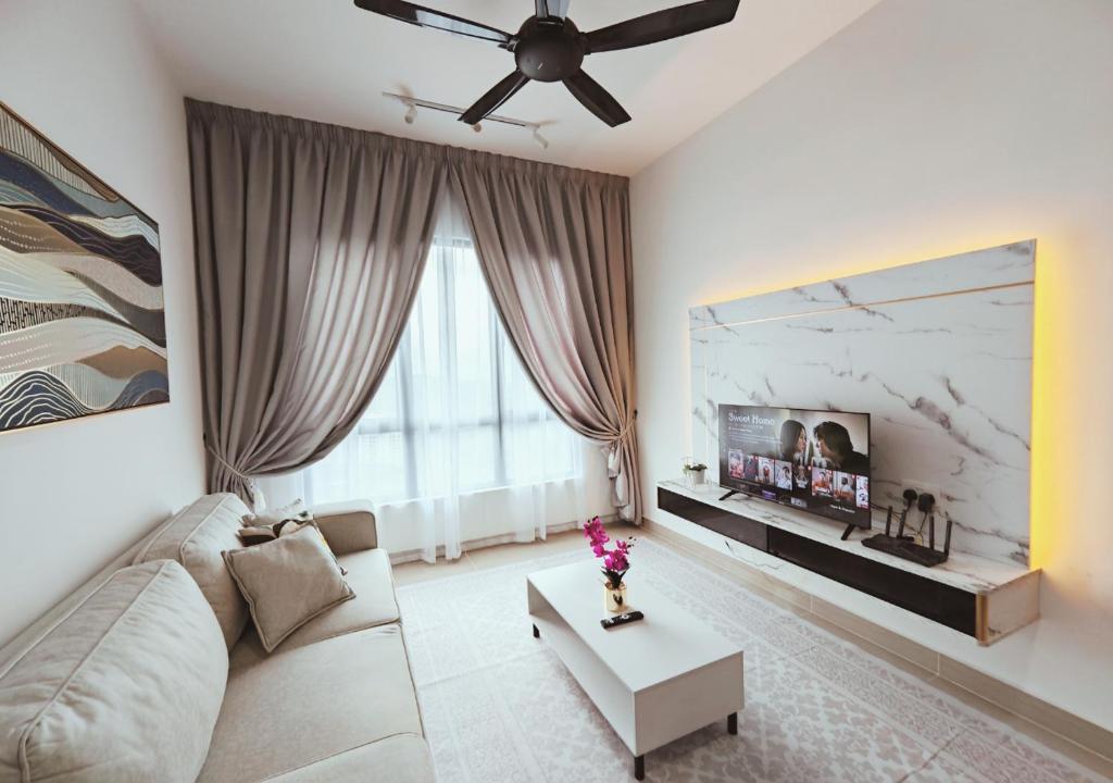 Reyhan Retreat, MKH Boulevard 2