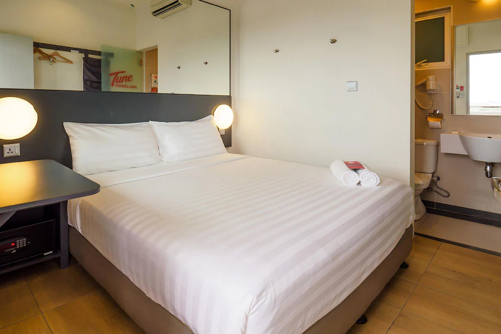 Tune Hotel KLIA Aeropolis (Airport Hotel)