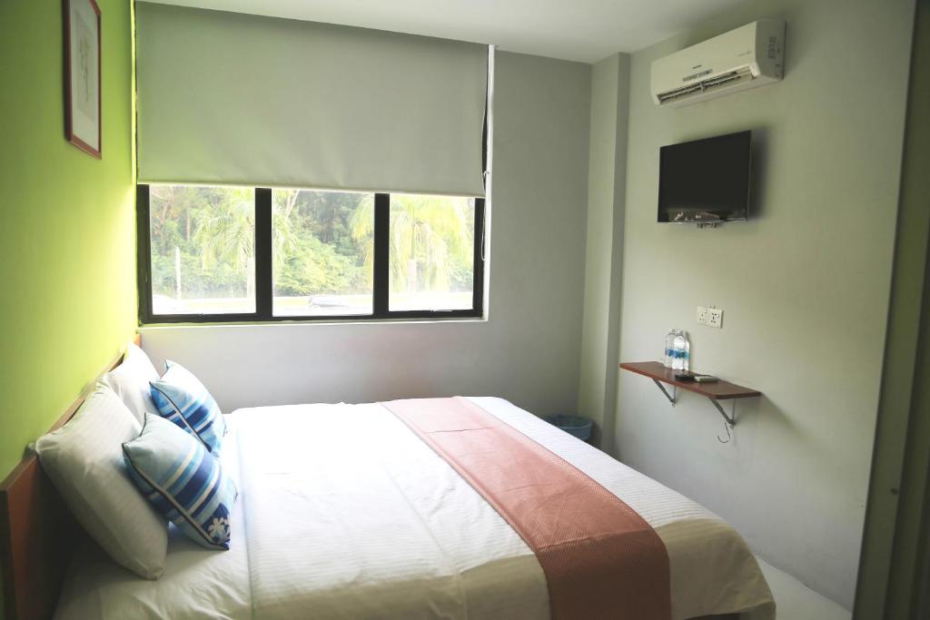 WL HOTEL
