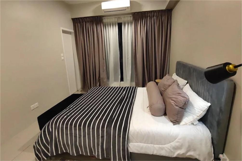 Cosy stay at Vista Sentul