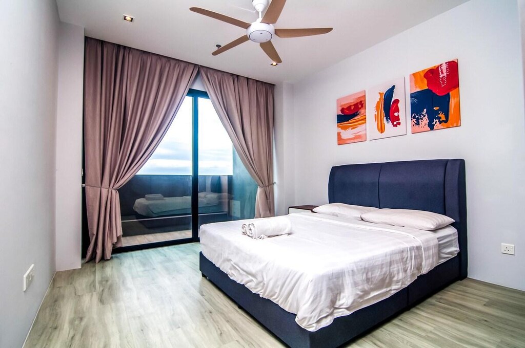 Designer 3-BR Lumi Tropicana & Balcony by Idealhub