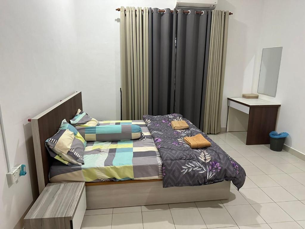 Semi D Homestay Triang