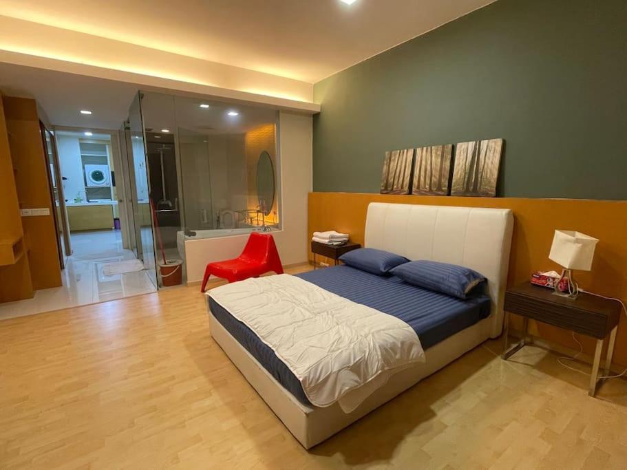 Stylish Romantic Couples Getaway at KL City 1419