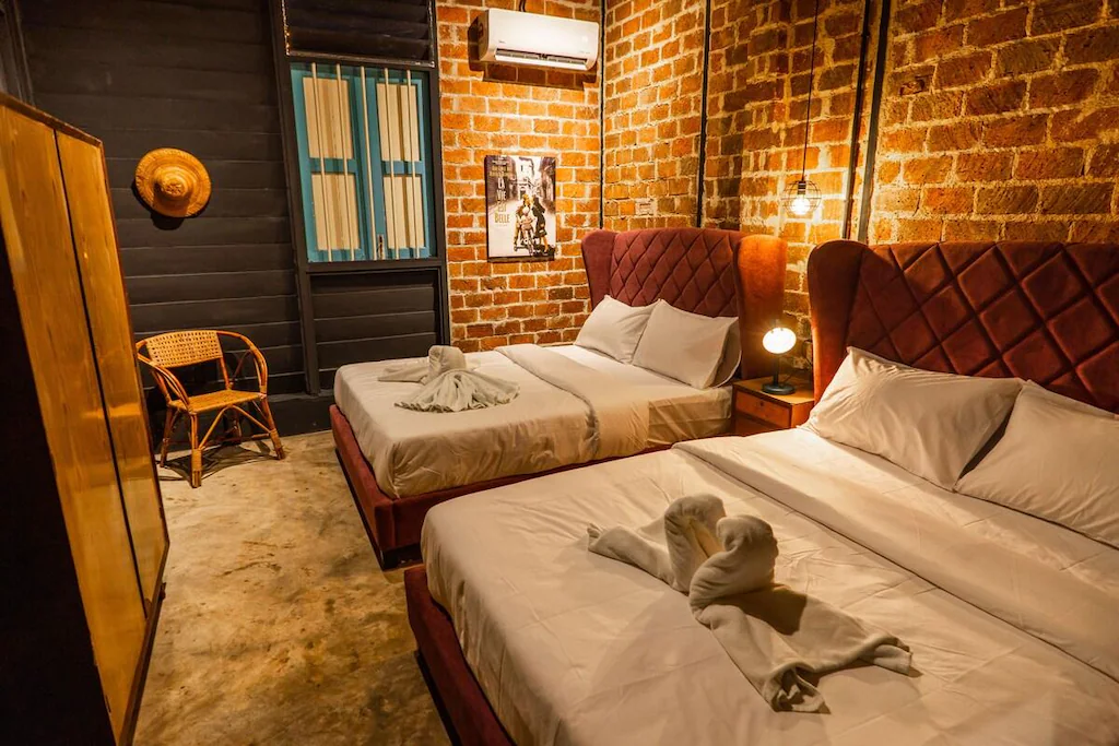 Blues 11 Retro Homestay