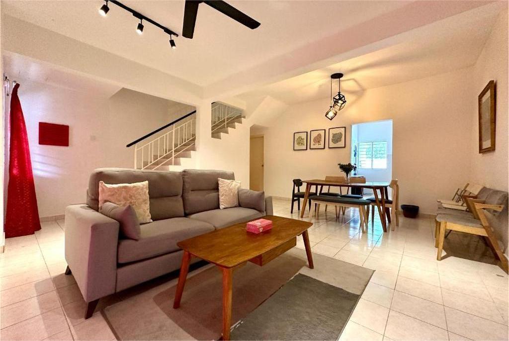 BNB Cozy Homestay @ Emerald West