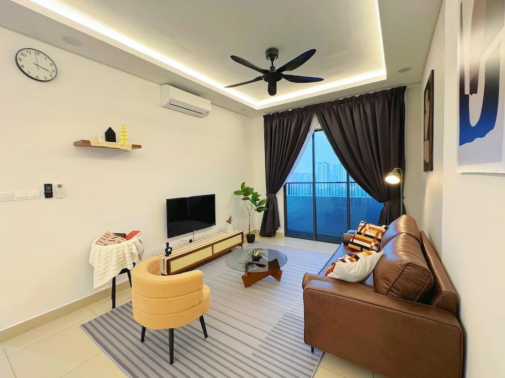 Elegant 3-Bedroom Fully Air-Con @ Vista Sentul