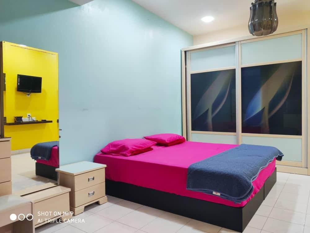 HOMESTAY GOMBAK PERMAI