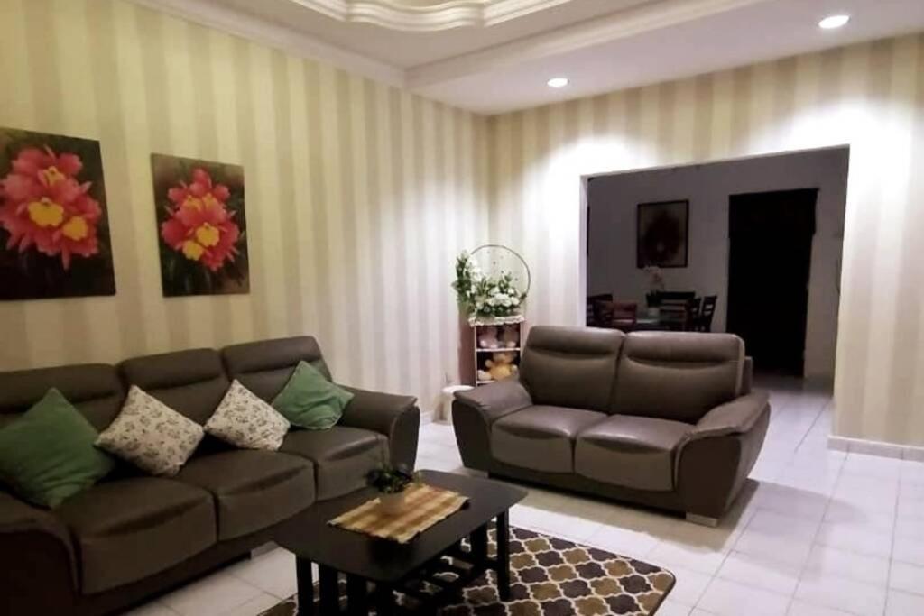 Orked Aeridina Homestay Puchong