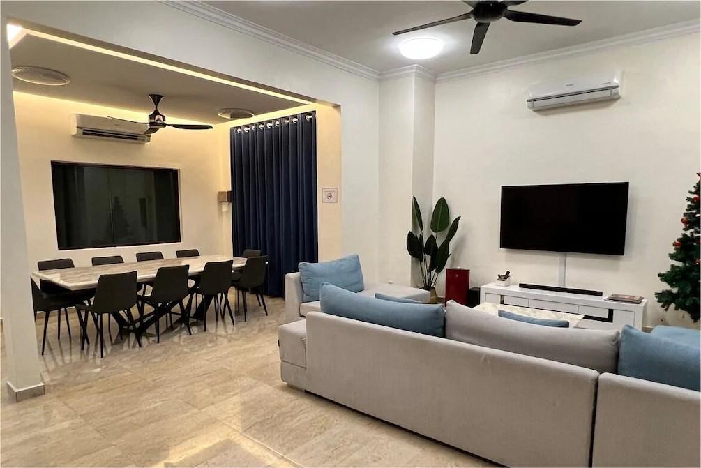Paradise Hideout Homestay Bungalow House at PJ