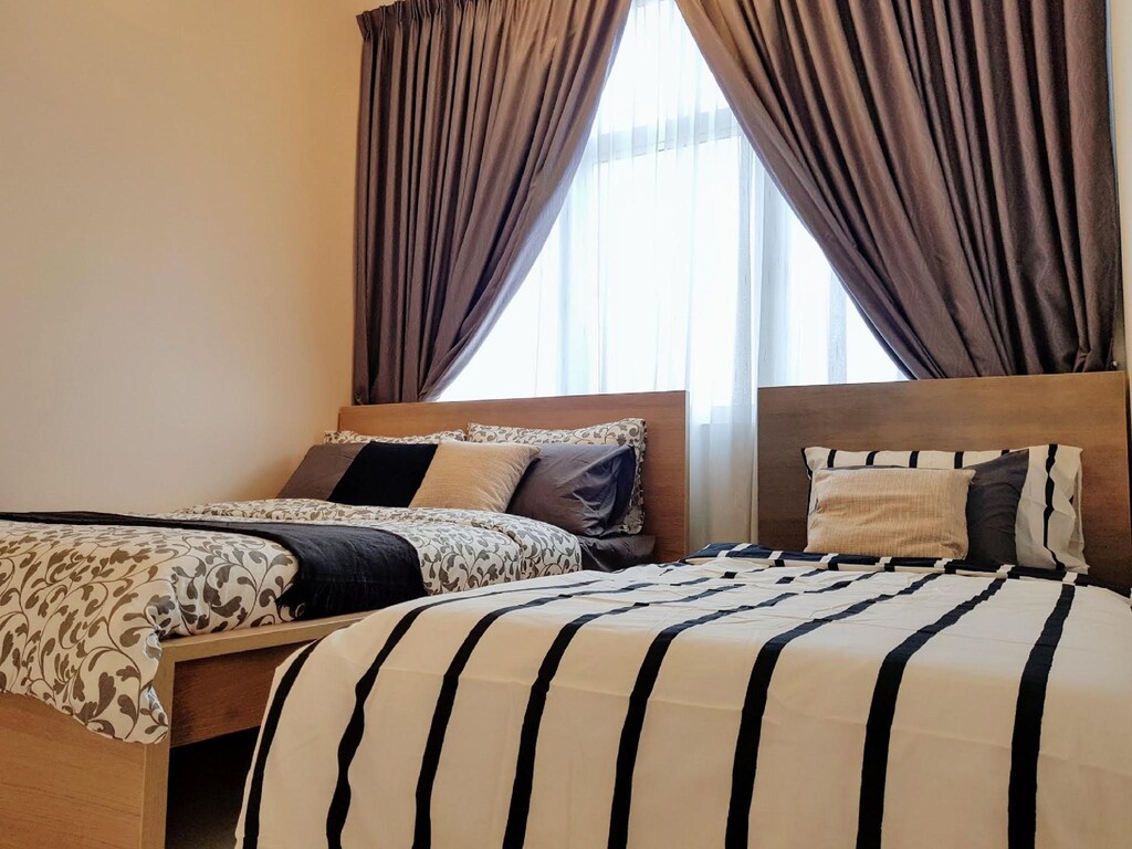 Puchong Jaya 8-10 Pax IOI Mall Cozy Apartment