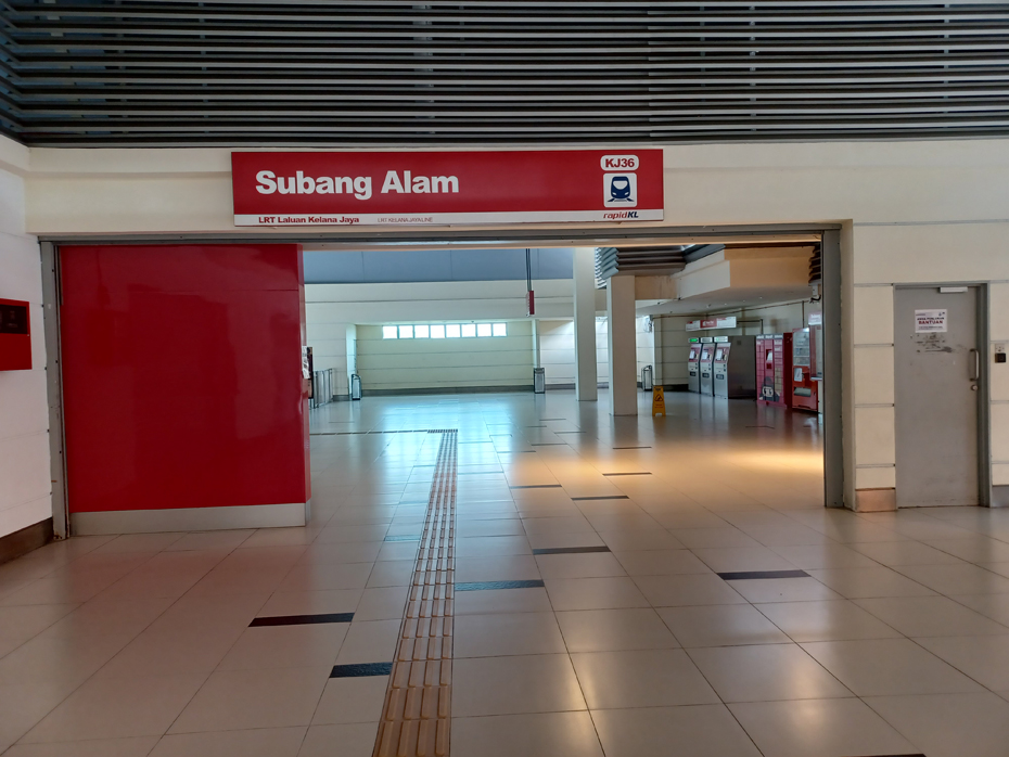 Subang Alam LRT Station  mrt.com.my