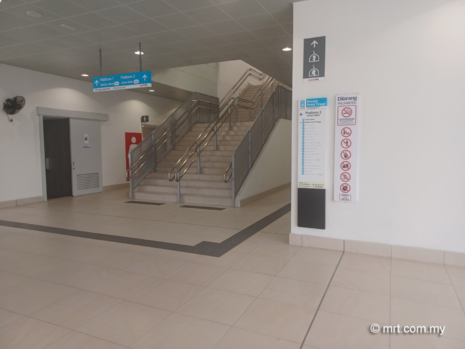 Bandar Bukit Tinggi LRT Station