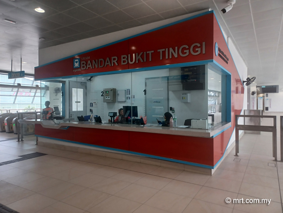 Bandar Bukit Tinggi LRT Station