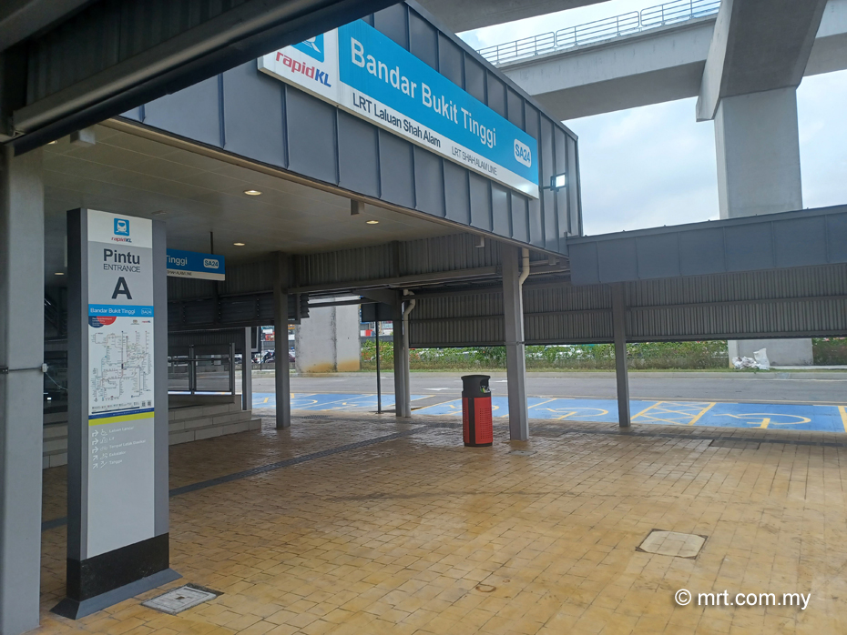 Bandar Bukit Tinggi LRT Station