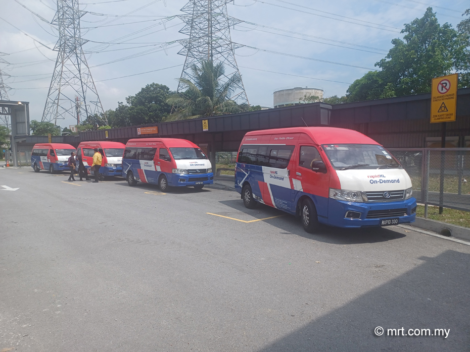 Bandar Bukit Tinggi LRT Station