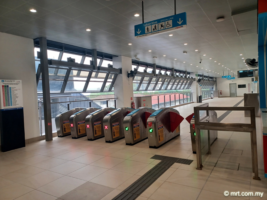 BU 11 LRT Station