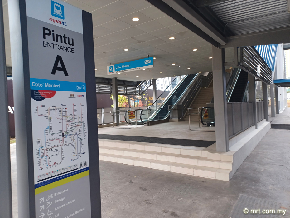 Dato' Menteri LRT Station