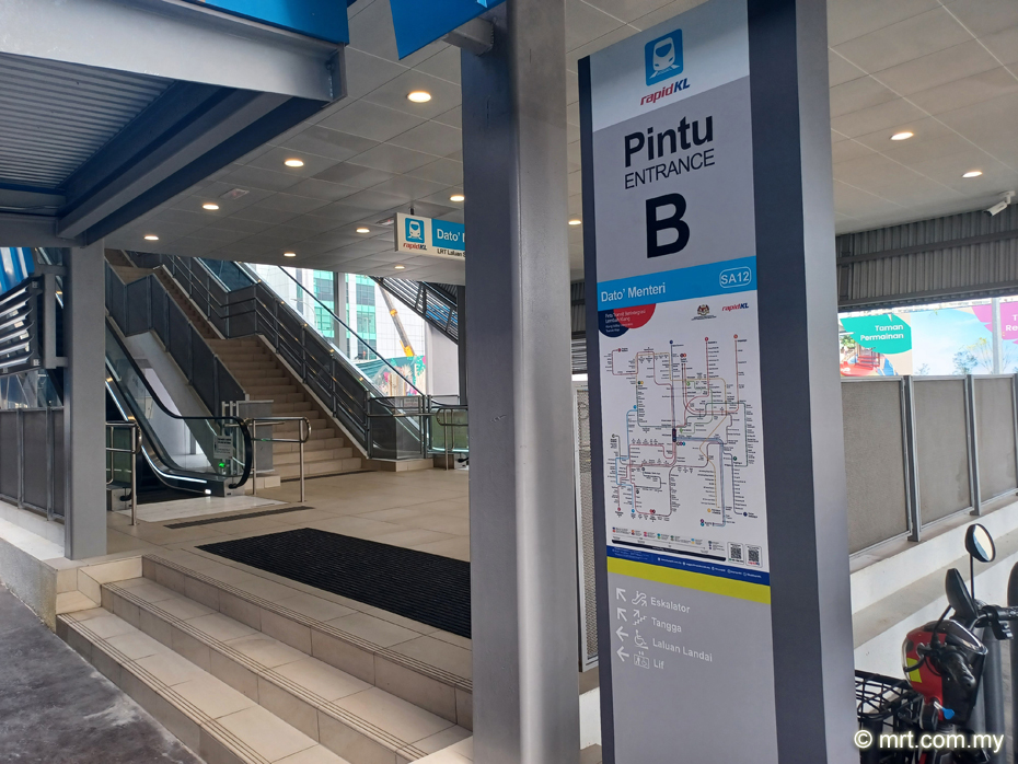 Dato' Menteri LRT Station