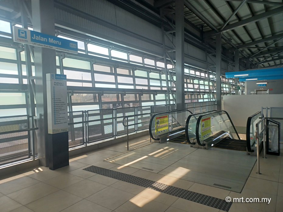 Jalan Meru LRT Station