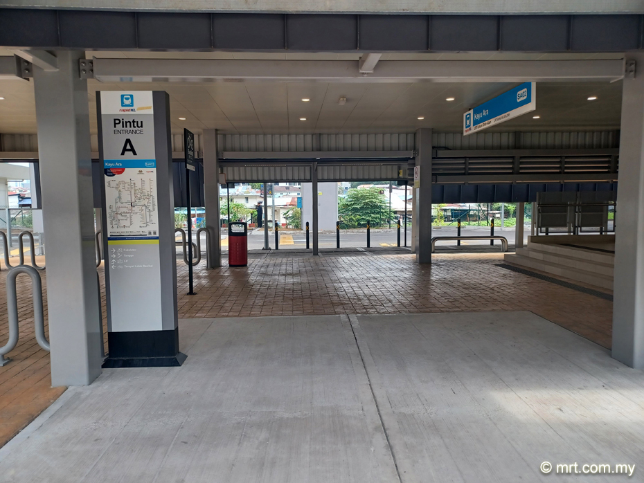 Kayu Ara LRT Station