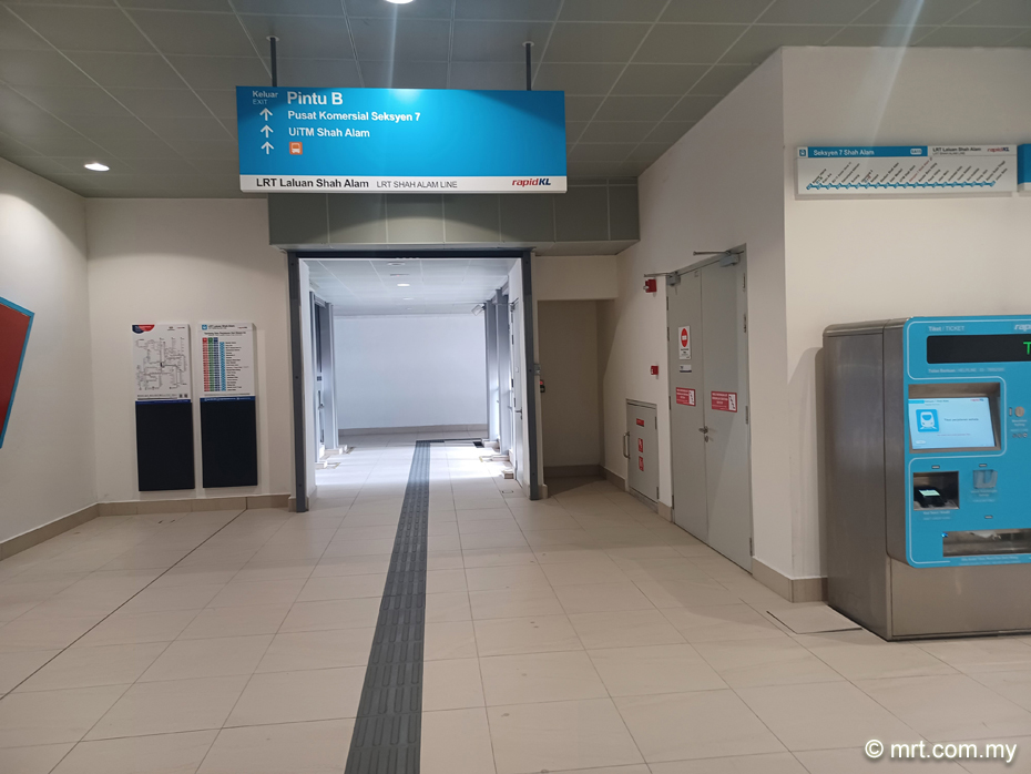 Seksyen 7 Shah Alam LRT Station