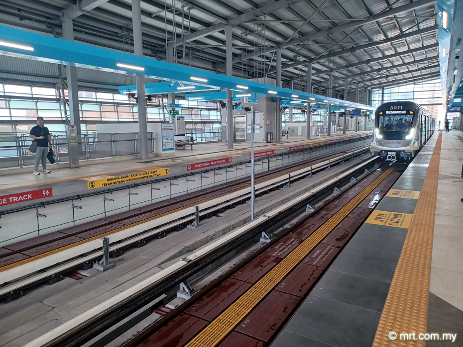 Subang LRT Station