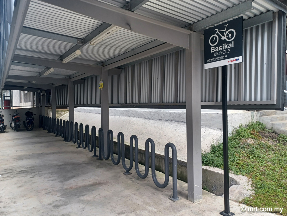 Subang LRT Station