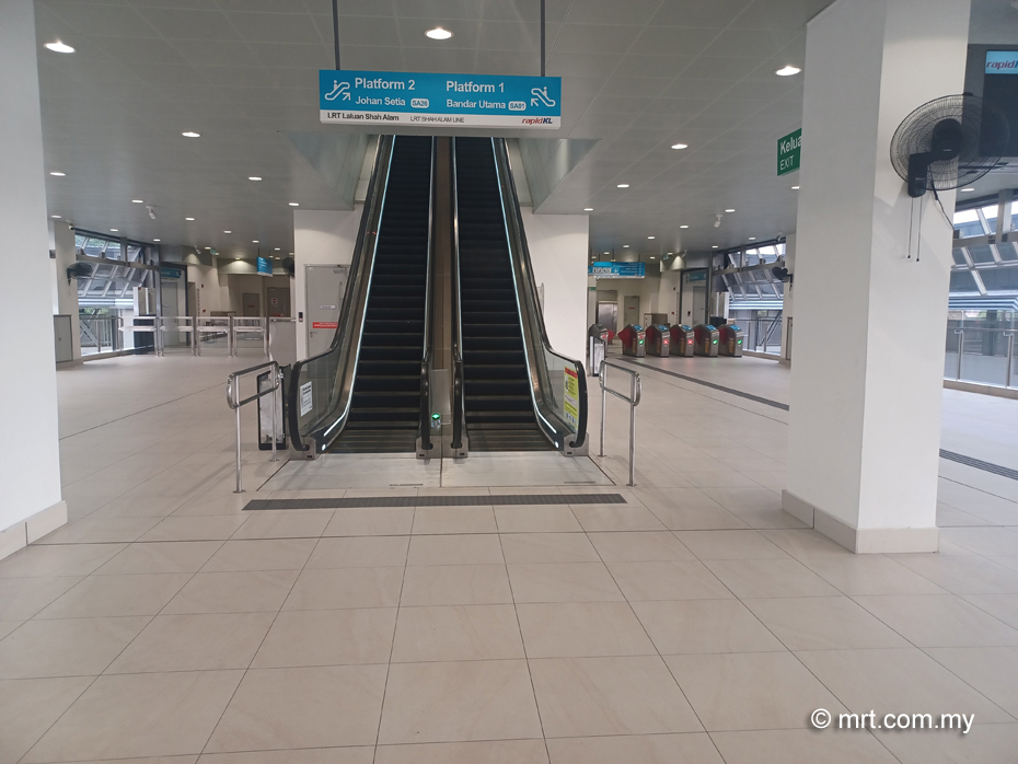 Taman Selatan LRT Station