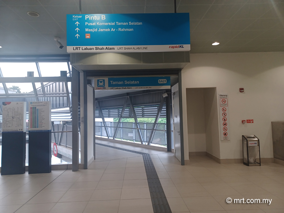 Taman Selatan LRT Station