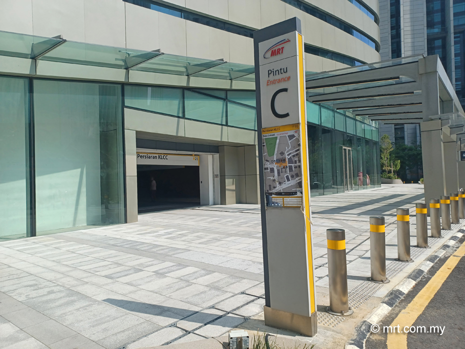 Persiaran KLCC MRT Station - Ombak KLCC Entrance
